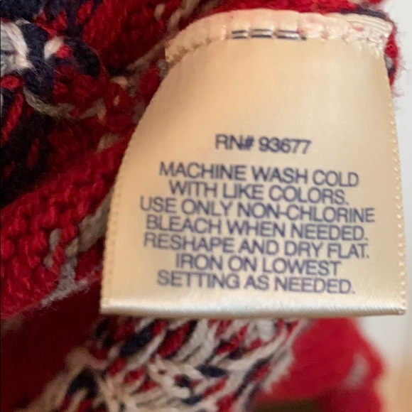 St. John’s Bay red men’s sweater large - Picture 4 of 4